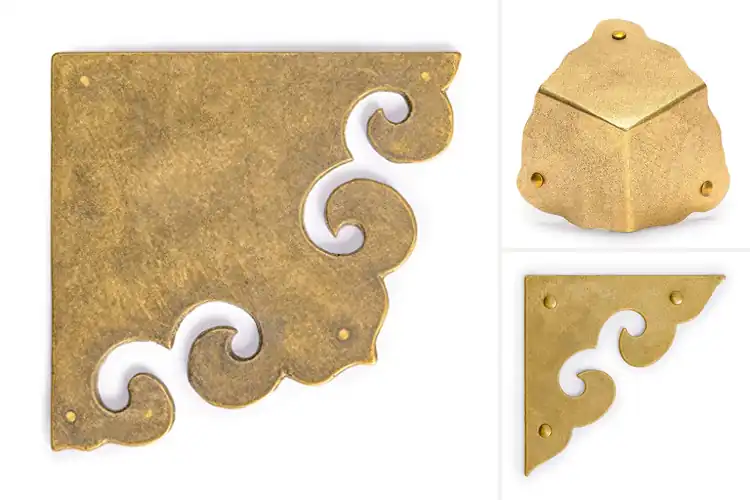 Detailed view of Best Set Of Two Brass Corner Plates
